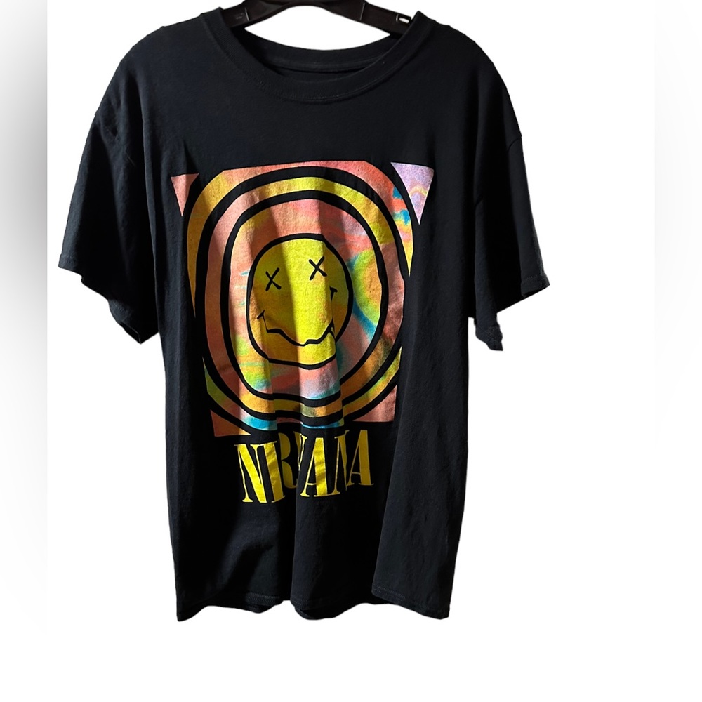 Nirvana trippy smiley tee shirt size L GUC